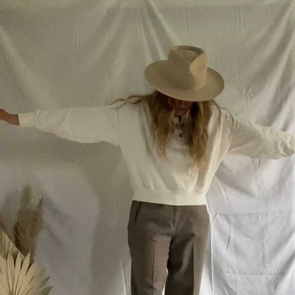 ~ SOLD on Instagram @moorehauscollections ~ American Eagle cozy cropped henley - Picture 6 of 6